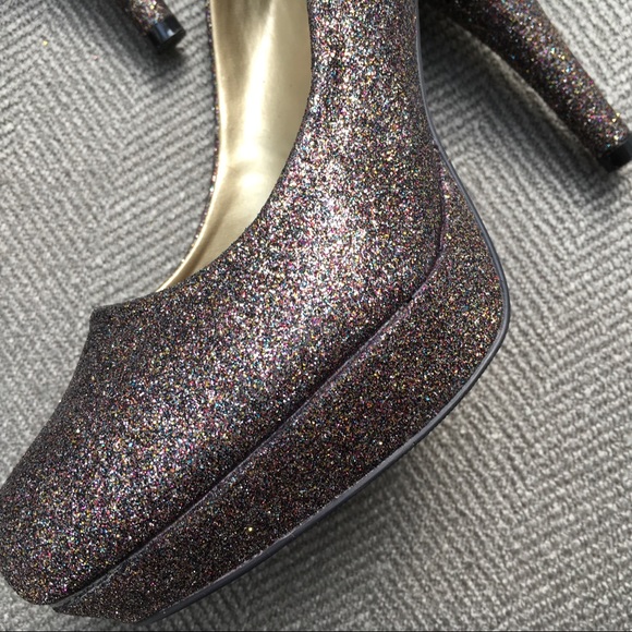 Madden Girl sparkly platform pumps - Picture 8 of 8